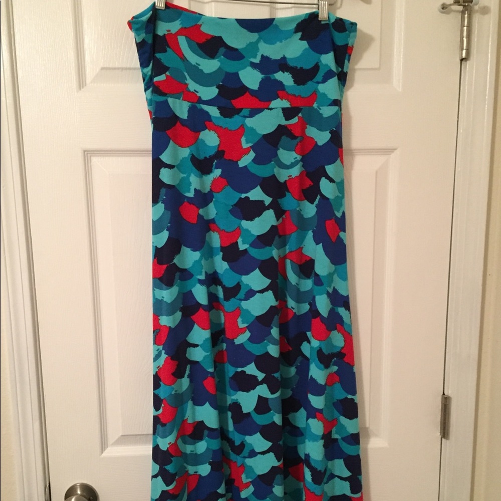 LuLaRoe Maxi Mermaid Scales Pattern
